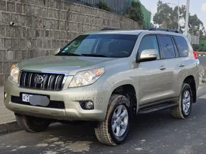 Toyota Land Cruiser Prado 2.8 D-4D 2015 Gold