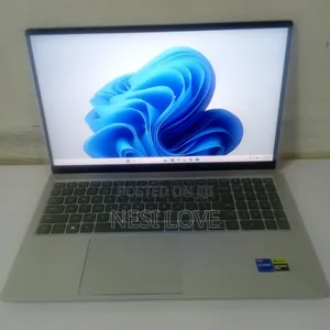 New Laptop Dell Inspiron 15 16GB Intel Core I7 SSD 512GB