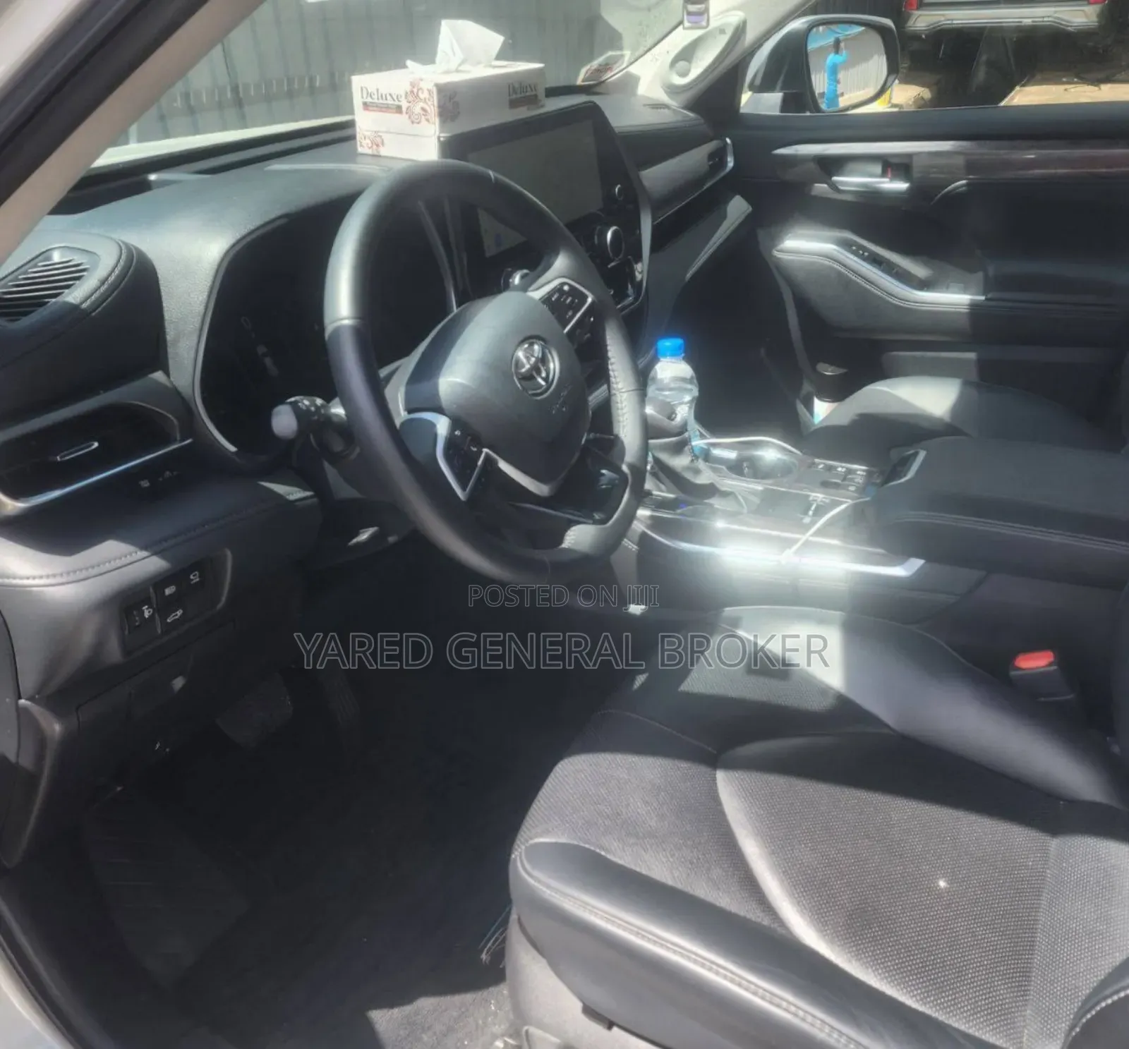 Toyota Highlander Hybrid 2024 Silver