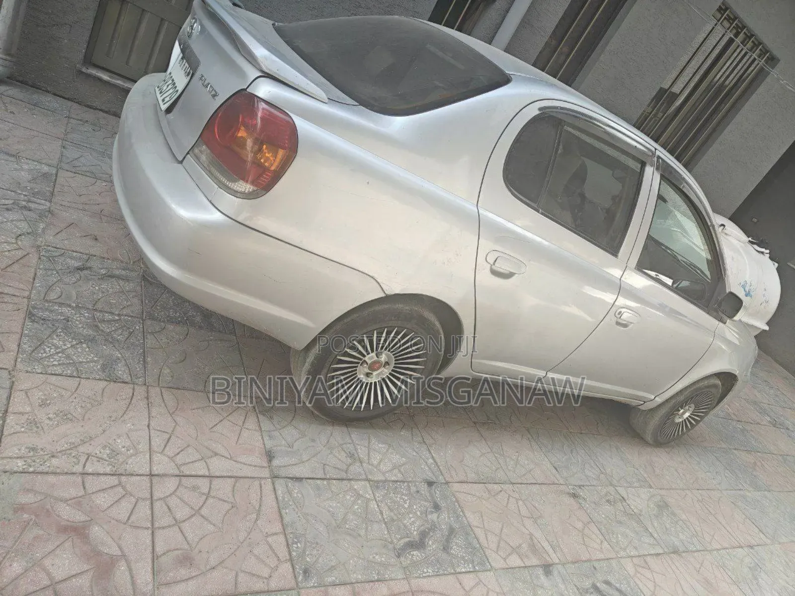 Toyota Platz 2005 Silver