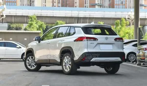 New Toyota Corolla Cross Hybrid SE AWD 2025 Silver