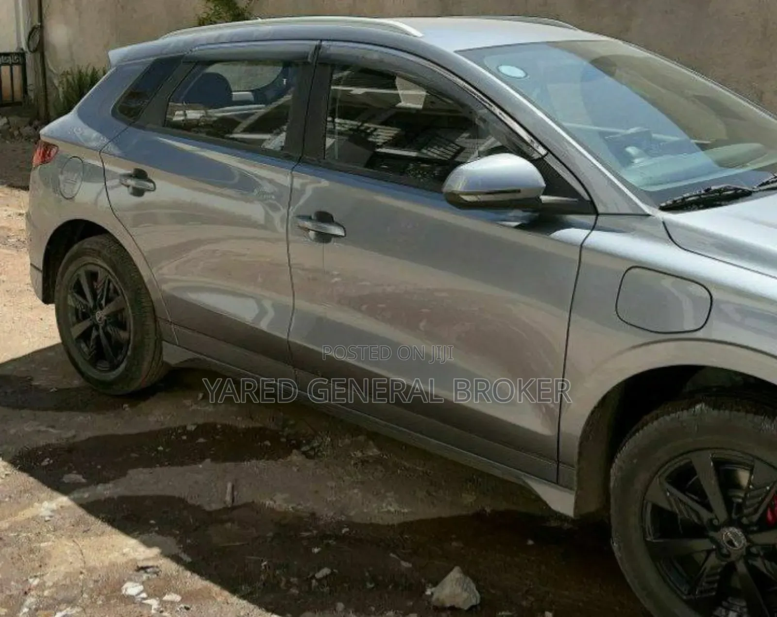 BYD E2 43 kWh 94 hp FWD 2025 Gray