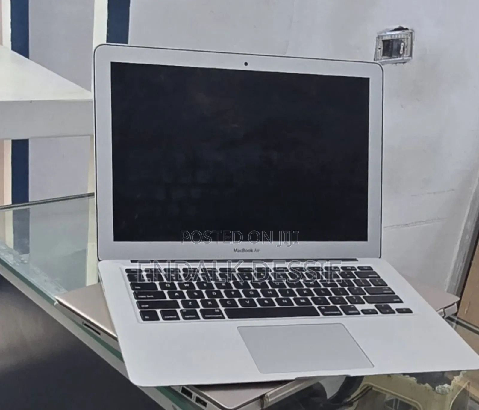 New Laptop Apple MacBook Air 2017 8GB Intel Core I5 SSD 128GB