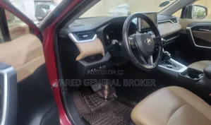 Toyota RAV4 2019 Burgundy