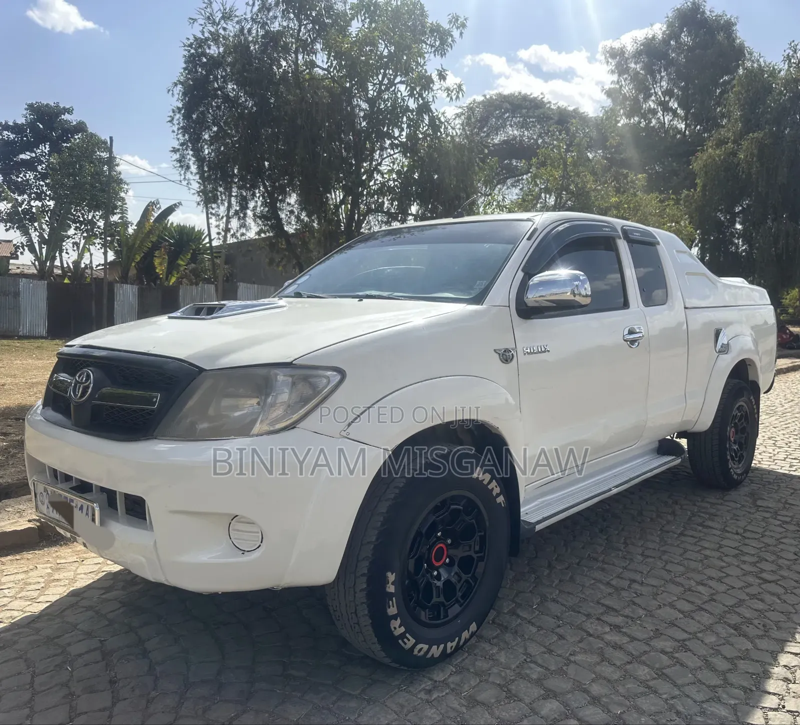 Toyota Hilux 2010 White