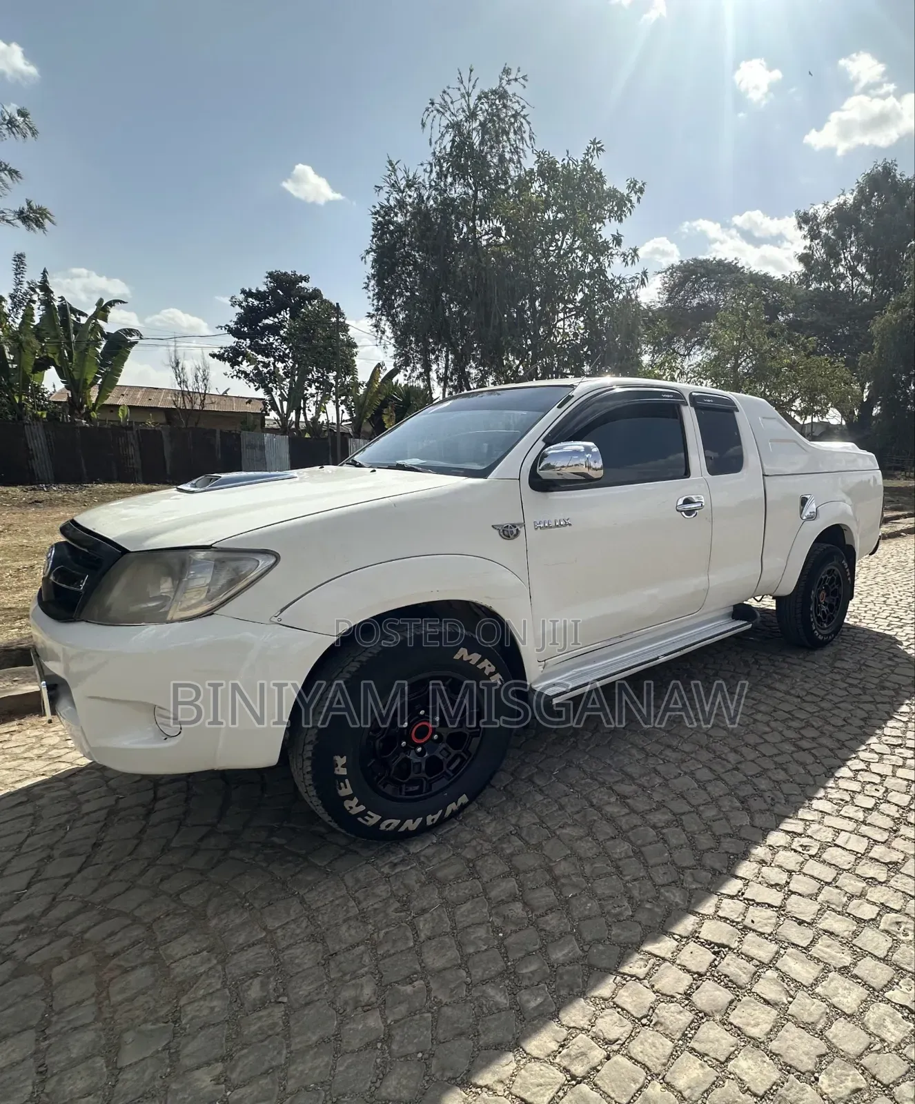 Toyota Hilux 2010 White