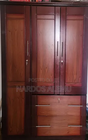 Kitchen Cabinet and Closet