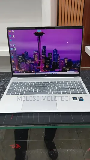 New Laptop HP Pavilion 17 16GB Intel Core I7 SSD 1T