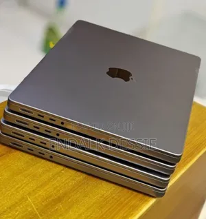 New Laptop Apple MacBook Pro M1 32GB Apple M1 Pro SSD 512GB