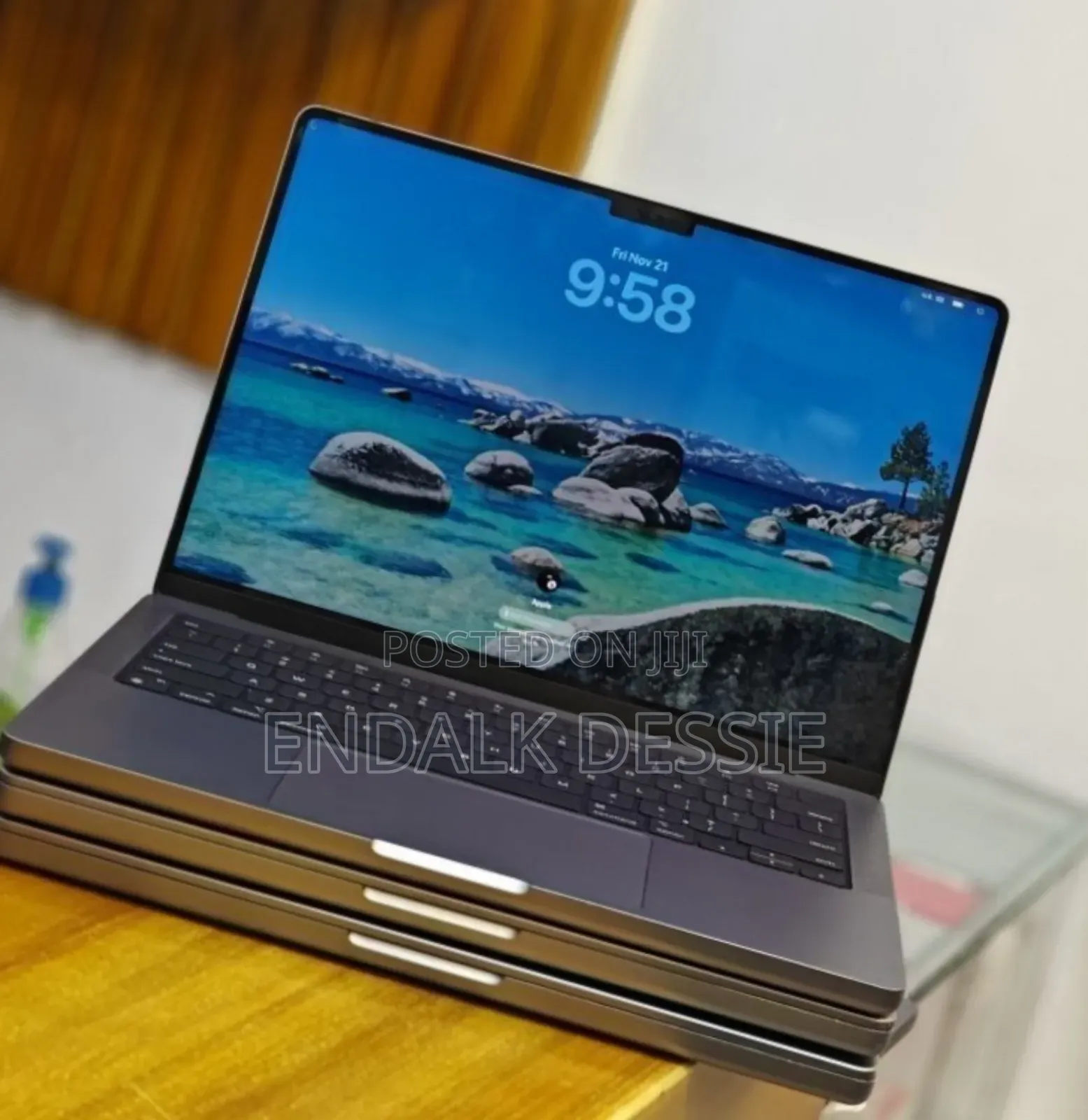 New Laptop Apple MacBook Pro M1 32GB Apple M1 Pro SSD 512GB