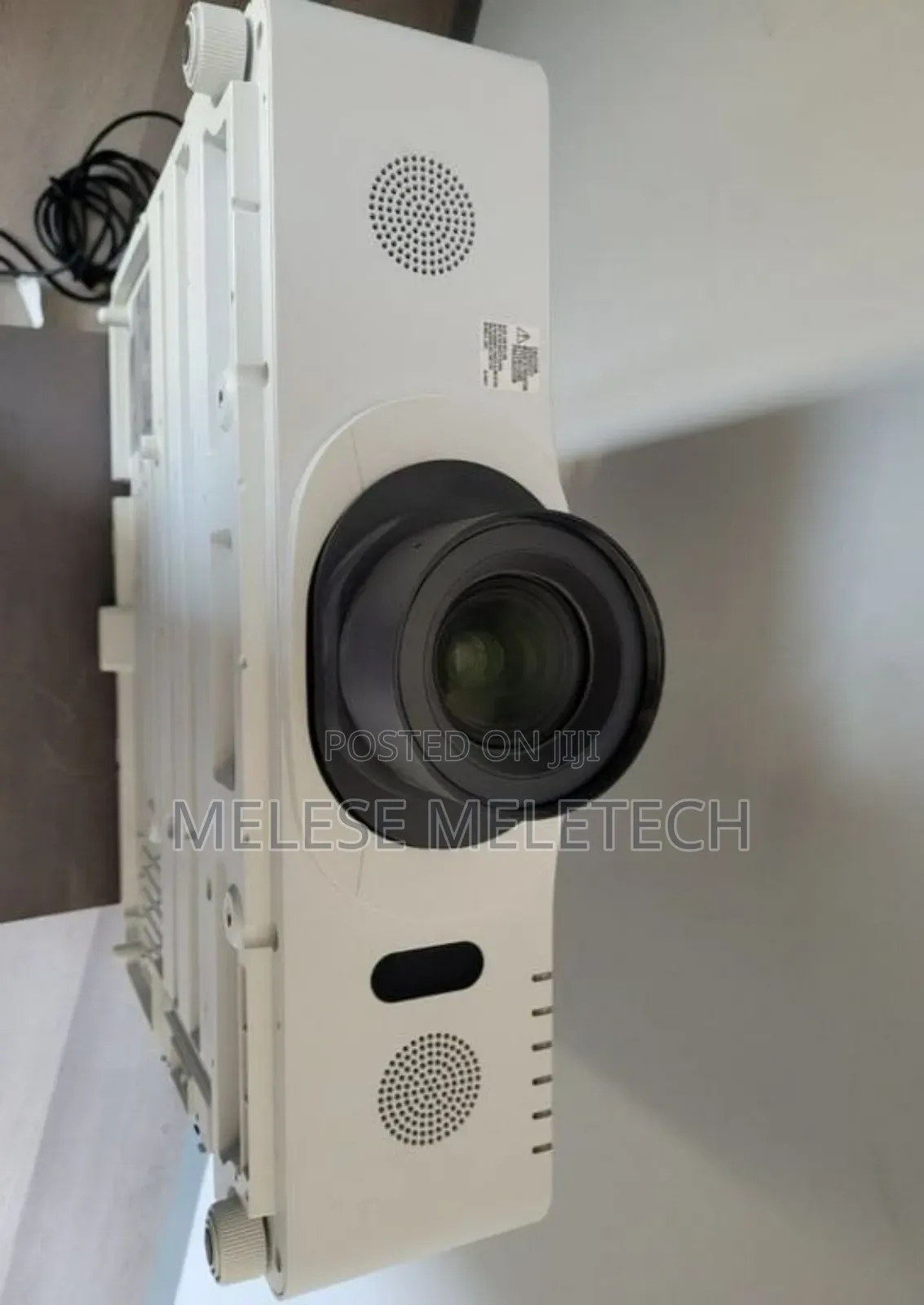 New Hitachi Cp-X8150 Model Projector