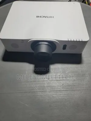 New Hitachi Cp-X8150 Model Projector