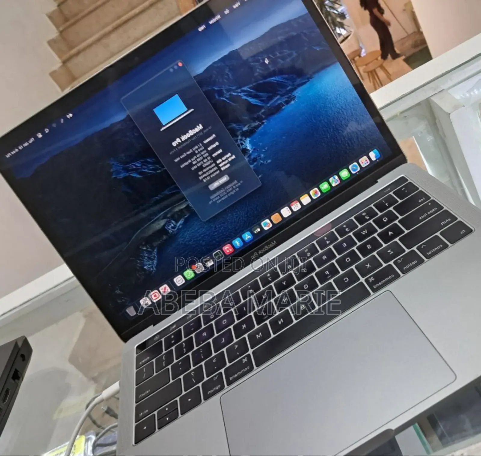 New Laptop Apple MacBook Pro 2017 16GB Intel Core I5 SSD 256GB