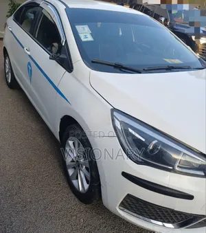 Chery Arrizo 5 2023 White