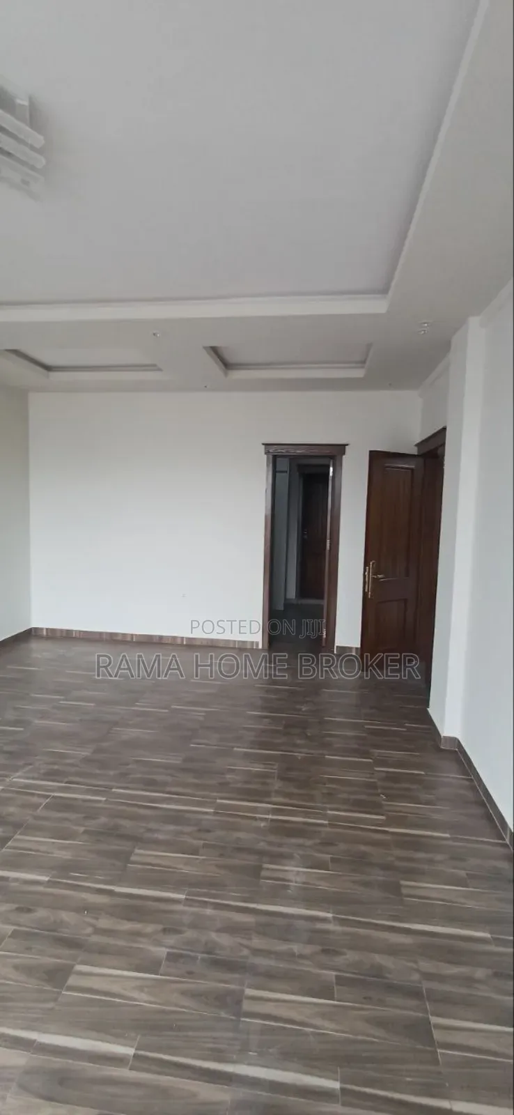 ዘመናዊ ጂ+3 መኖሪያ ቤት አያት አካባቢ ለመኖሪያ ምቹ አካባቢ