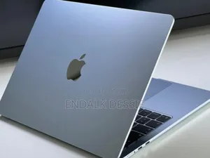 New Laptop Apple MacBook Air 2025 M4 13-Inch 16GB Apple M4 SSD 256GB