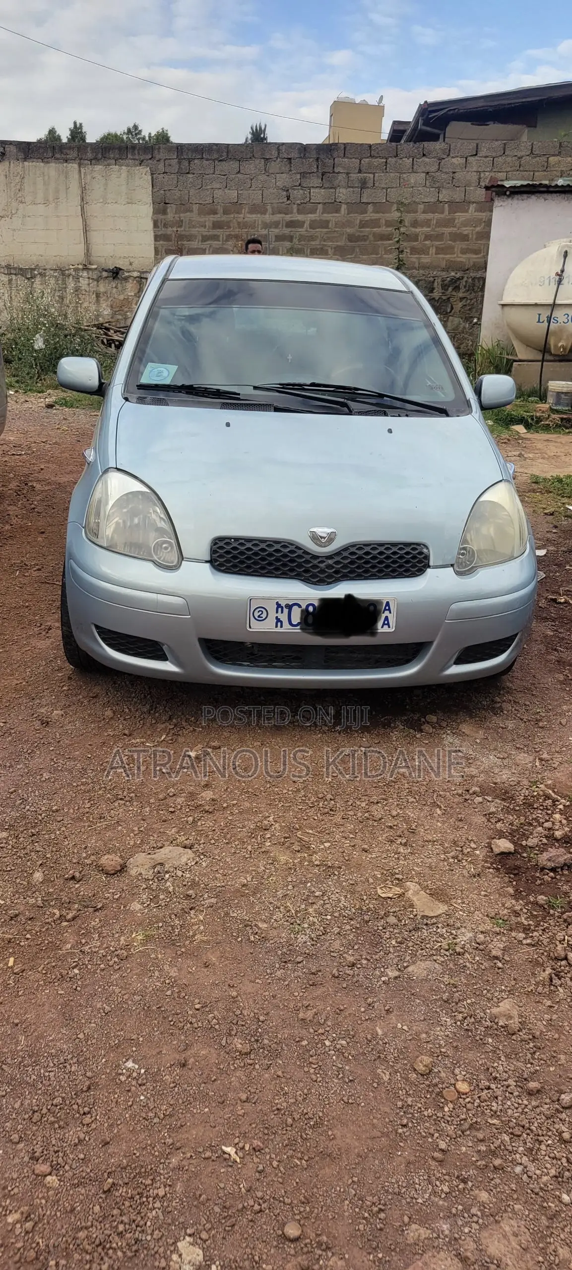 Toyota Vitz 2004 Silver