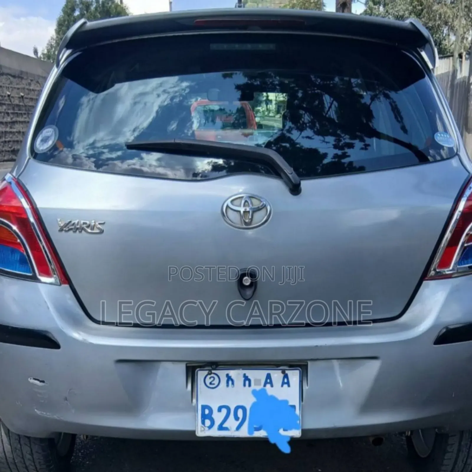 Toyota Yaris 2010 Silver