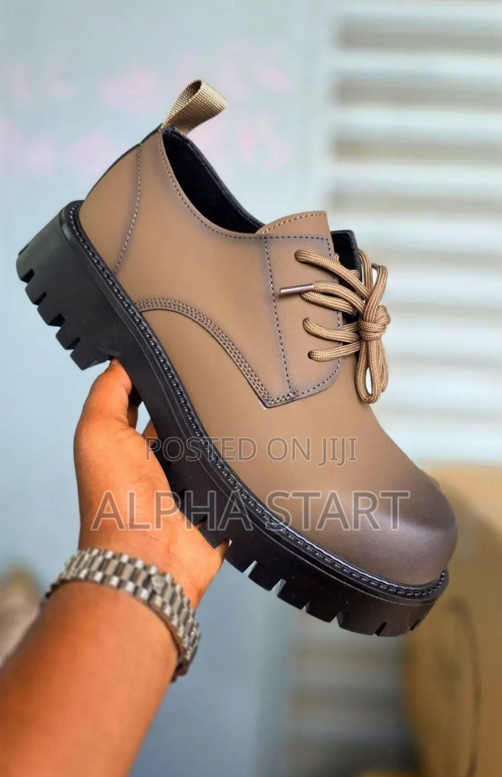 Casual Fashion Shoes Stock Product