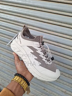 በድጋሚ ገብቷል Goupu Comfortable Sneakers (ረጅም ሰዓት ለሚቆም ተመራጭ)