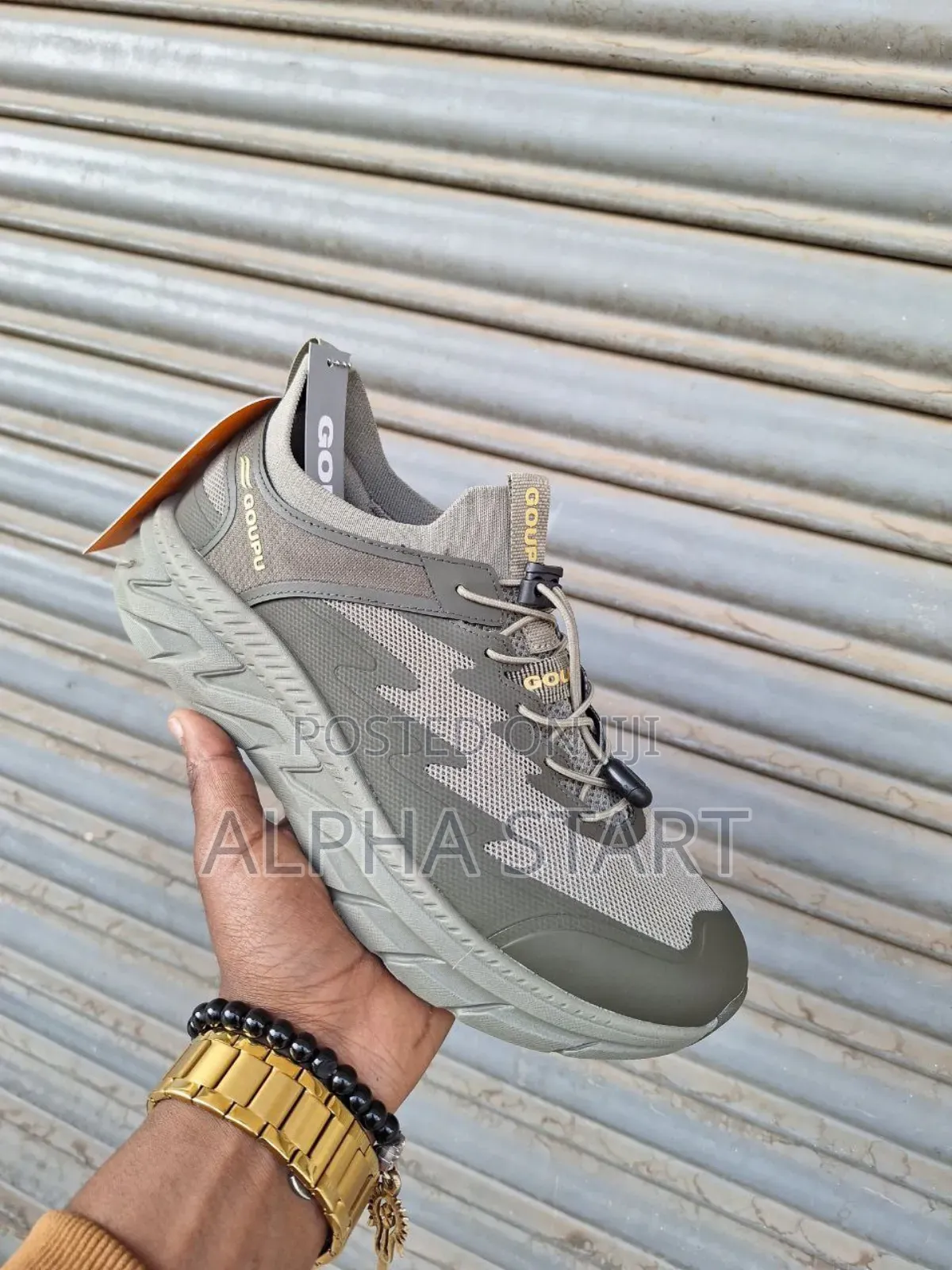 በድጋሚ ገብቷል Goupu Comfortable Sneakers (ረጅም ሰዓት ለሚቆም ተመራጭ)