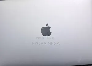 Laptop Apple MacBook Pro 2022 M2 8GB Apple M2 SSD 256GB