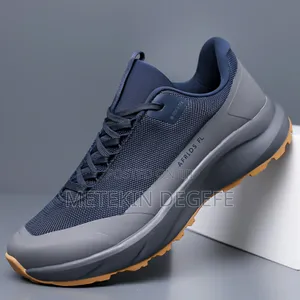 Men's Simple Shoes / Waterproof Hiking Runnign Shoes
