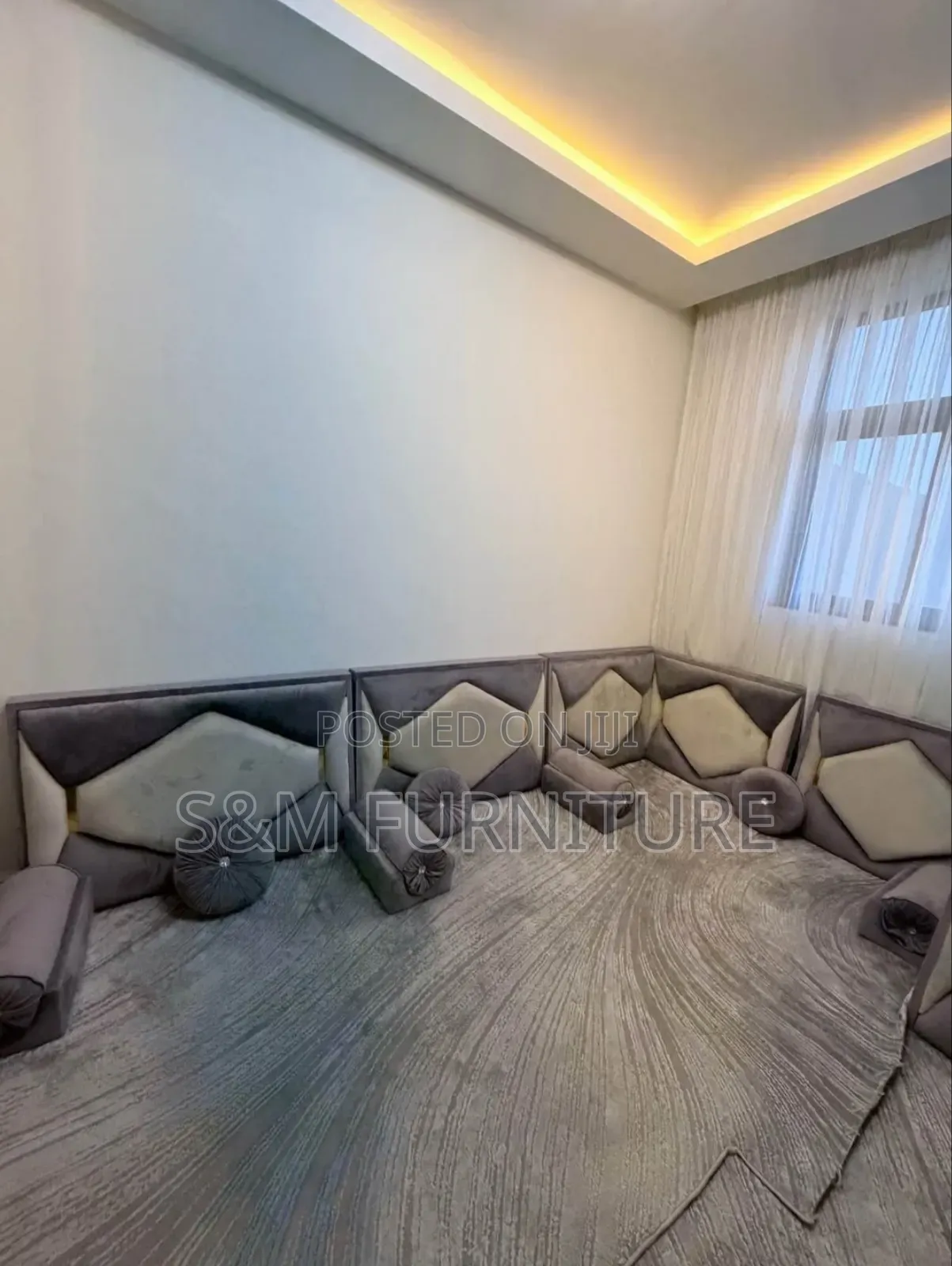 Attractive Arabian Majlis Backrest for Enhancement. መጅሊስ ድጋፍ