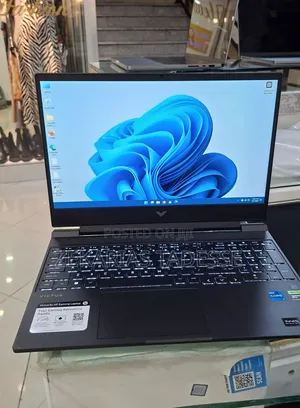 New Laptop HP Victus 16 16GB Intel Core I7 SSD 512GB