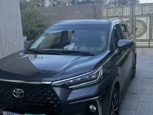 Toyota Veloz 1.5 CVT FWD 2022 Gray