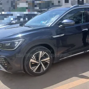 Volkswagen ID.6 2022 Matt Black