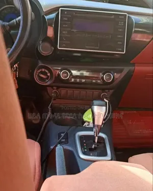 Toyota Hilux 2016 Ivory