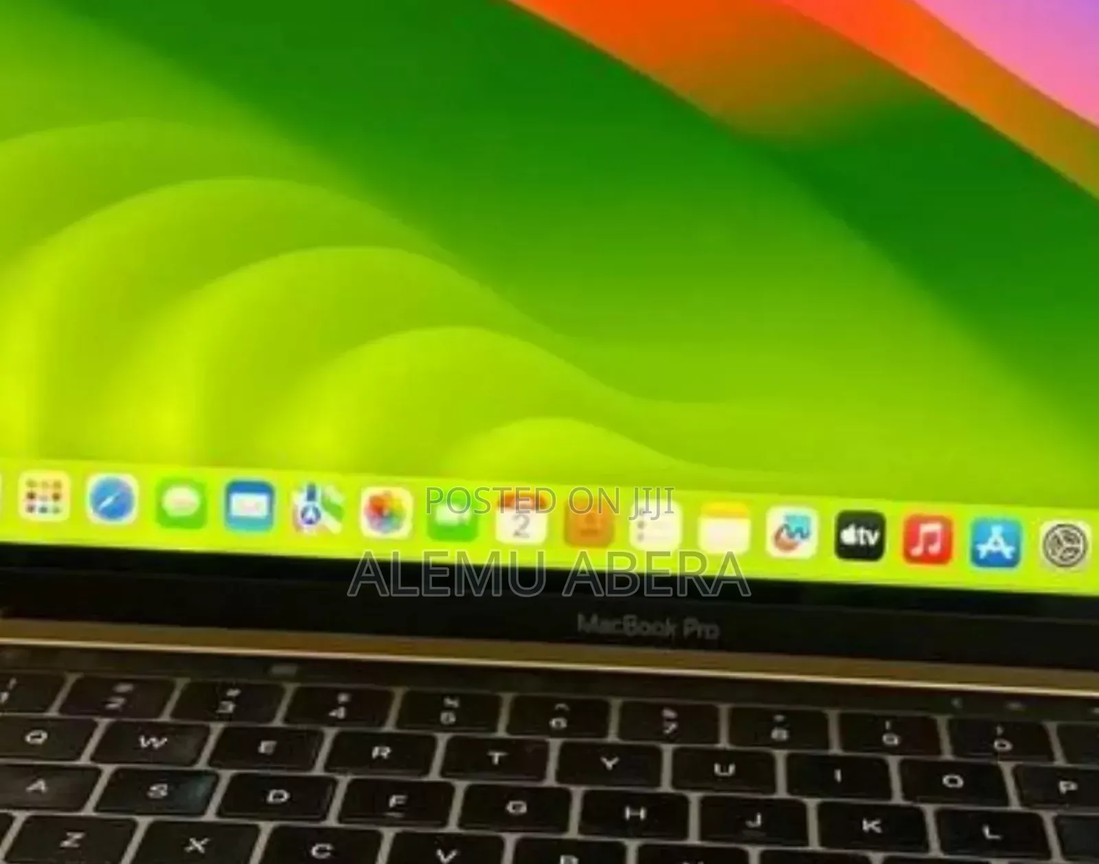 New Laptop Apple MacBook Pro 2019 8GB Intel Core i5 SSD 128GB
