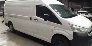 Toyota HiAce 2020 White