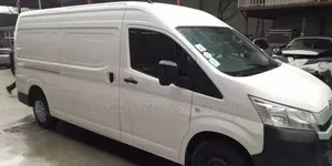 Toyota HiAce 2020 White