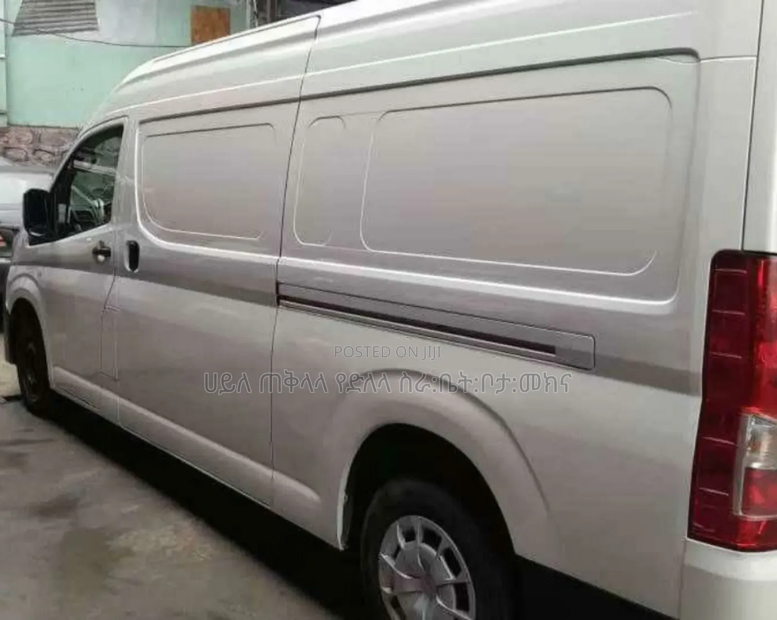 Toyota HiAce 2020 White