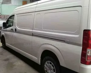 Toyota HiAce 2020 White