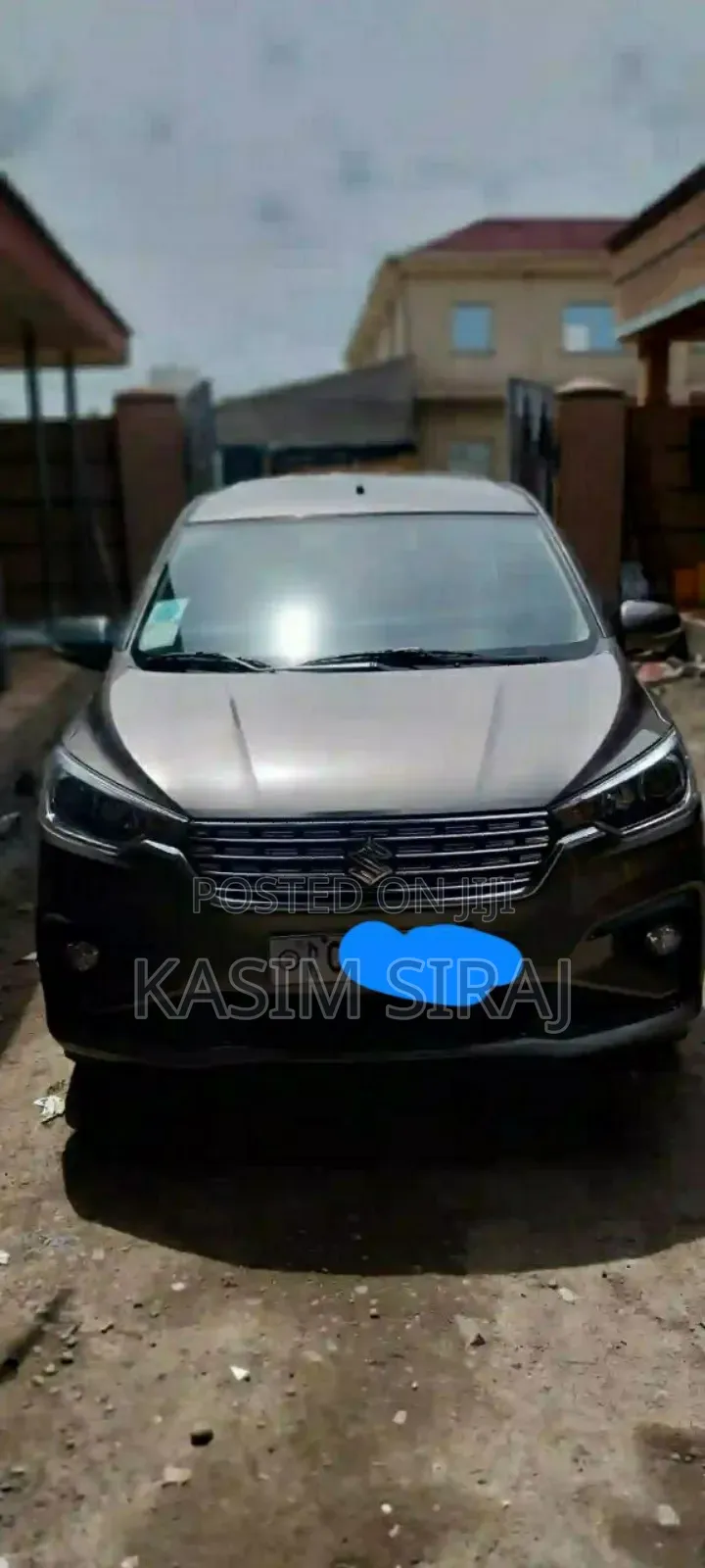 Suzuki Ertiga 2023 Gray