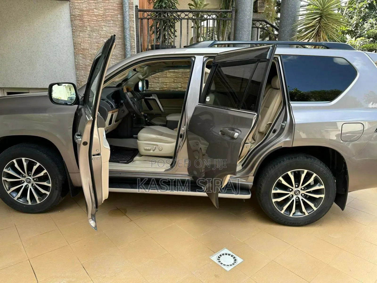 Toyota Land Cruiser Prado 2.8 2021 Blue