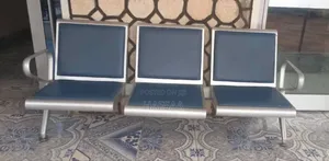 Airport Three Sitter Lezer