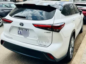 Toyota Highlander Hybrid Limited 2024 White