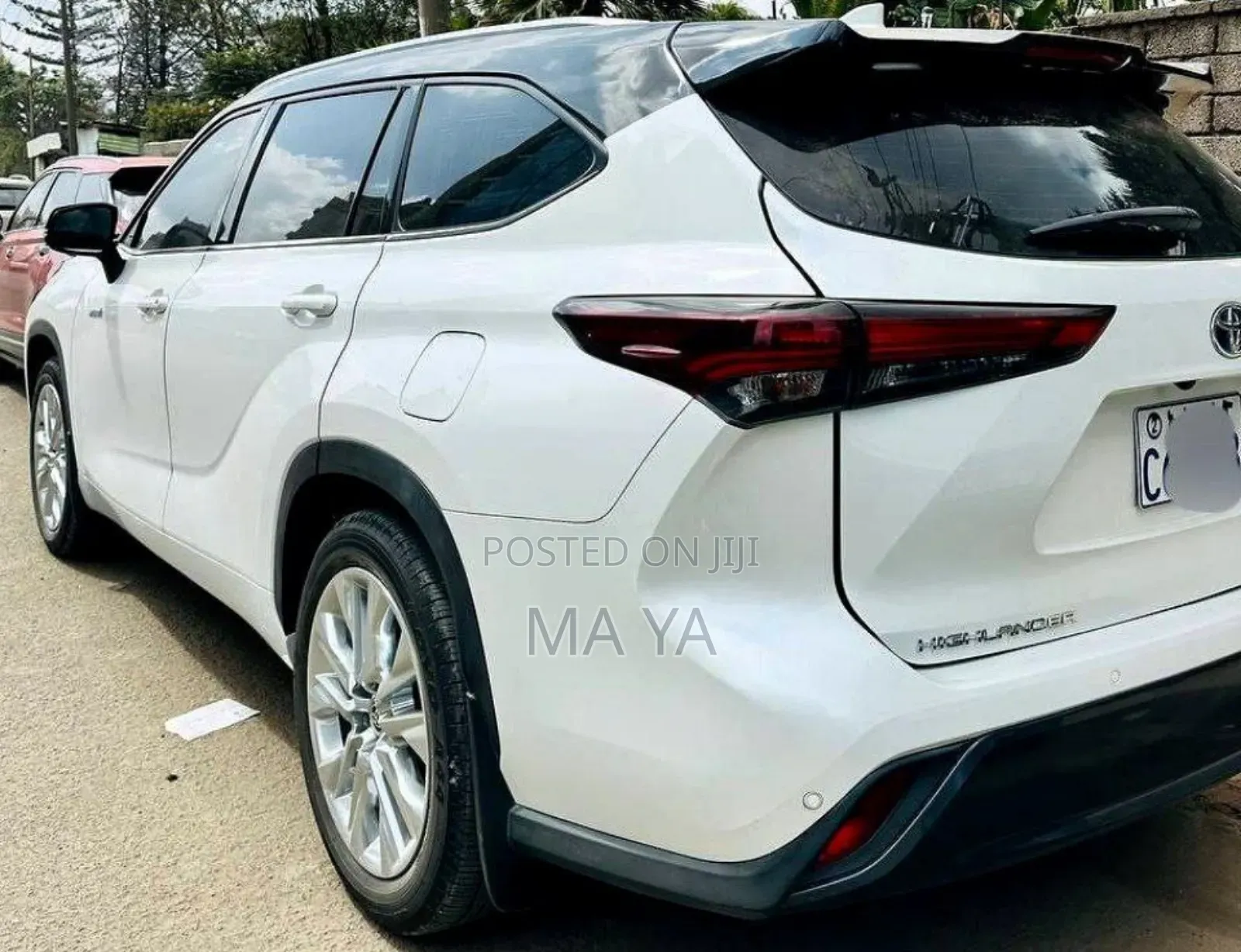 Toyota Highlander Hybrid Limited 2024 White