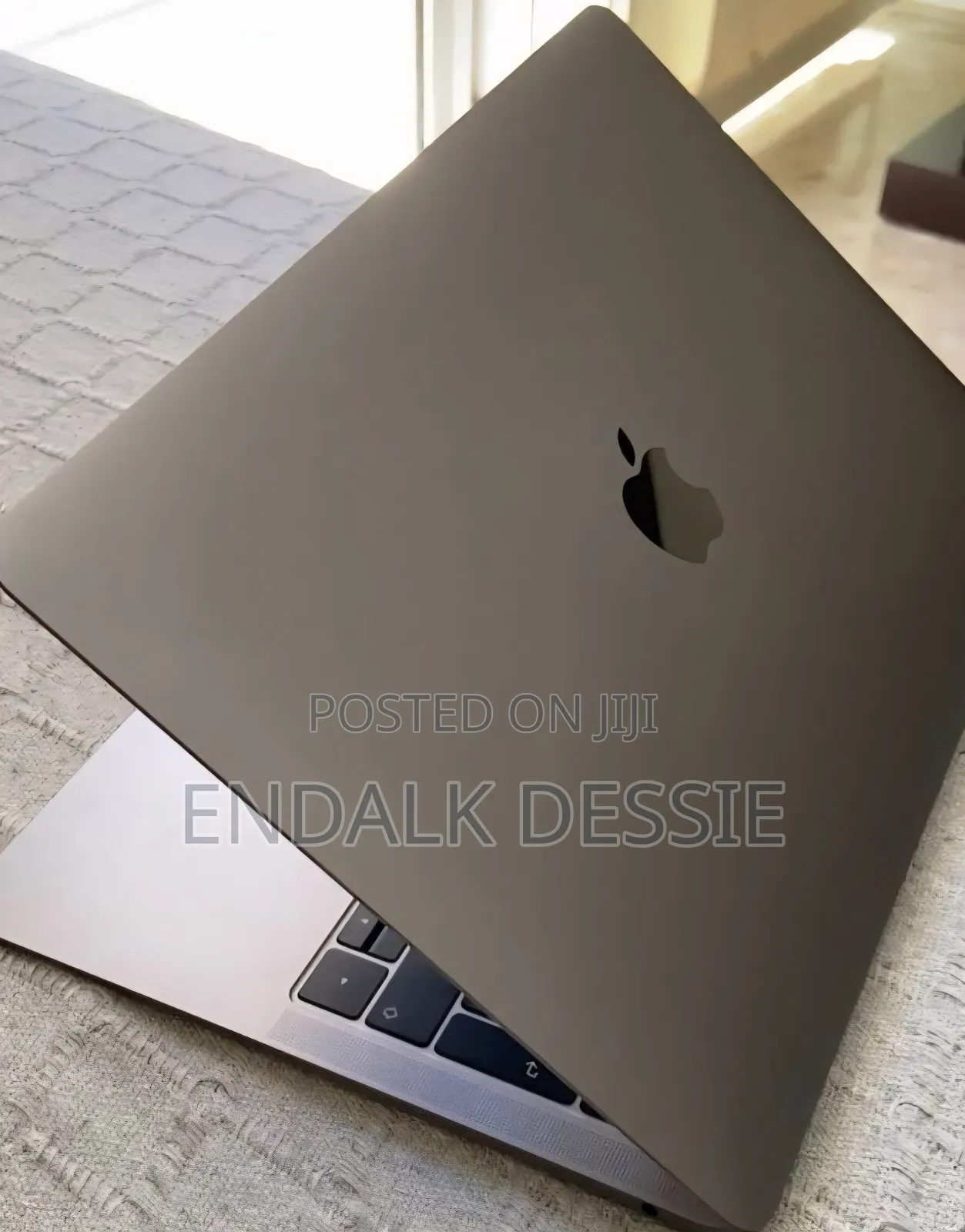 New Laptop Apple MacBook Air 2020 M1 16GB Apple M1 SSD 256GB