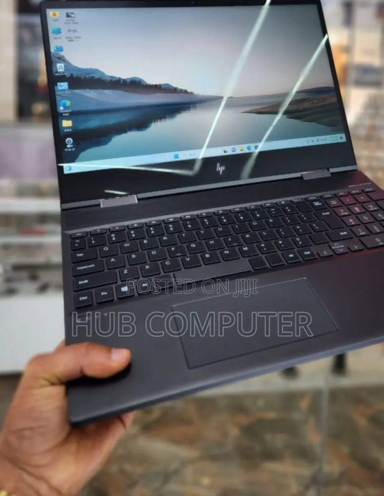 New Laptop HP Envy X360 8GB AMD Ryzen 7 SSD 256GB