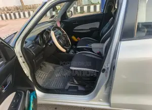 Suzuki Swift 2022 Silver