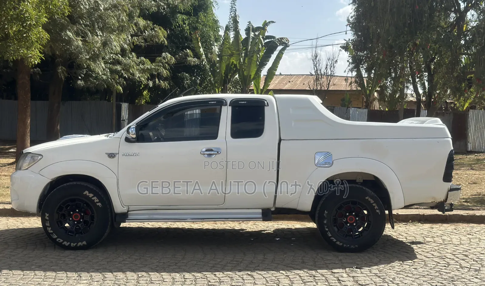 Toyota Hilux 2010 White