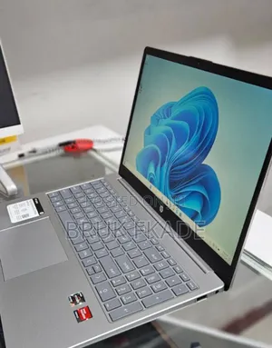 New Laptop HP Stream Notebook 16GB AMD Ryzen 5 SSD 256GB