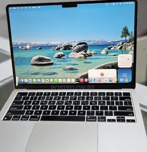 New Laptop Apple MacBook Air 2022 M2 8GB Apple M2 SSD 256GB