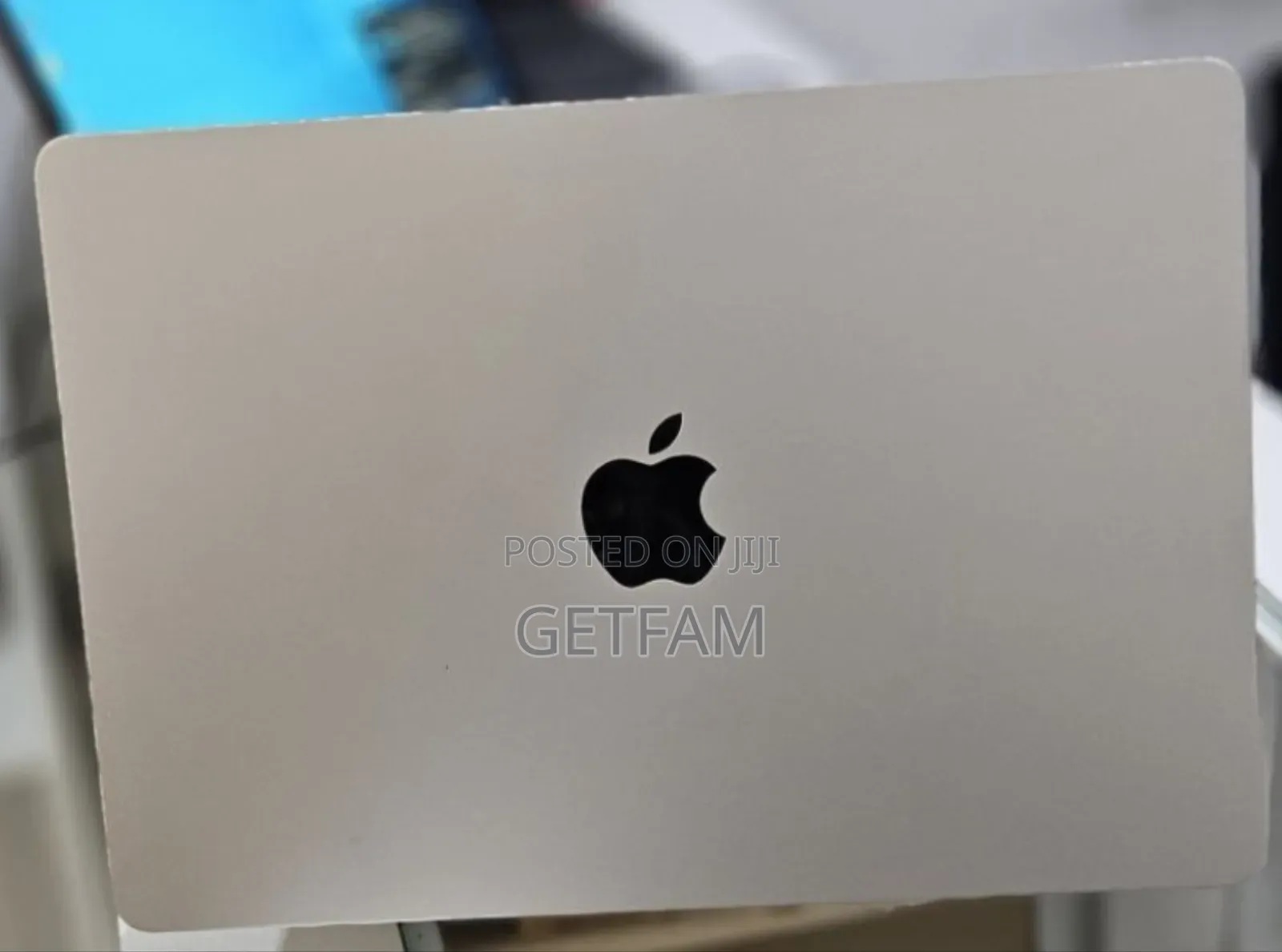 New Laptop Apple MacBook Air 2022 M2 8GB Apple M2 SSD 256GB