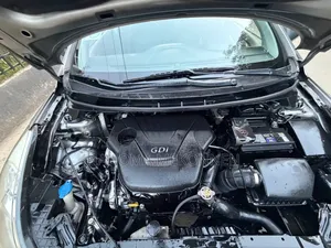 Hyundai Avante 2011 Gray